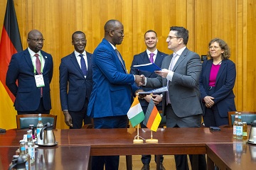 Côte d'Ivoire / Énergie : 400 campements bientôt raccordés au réseau électrique par des mini-réseaux photovoltaïques
